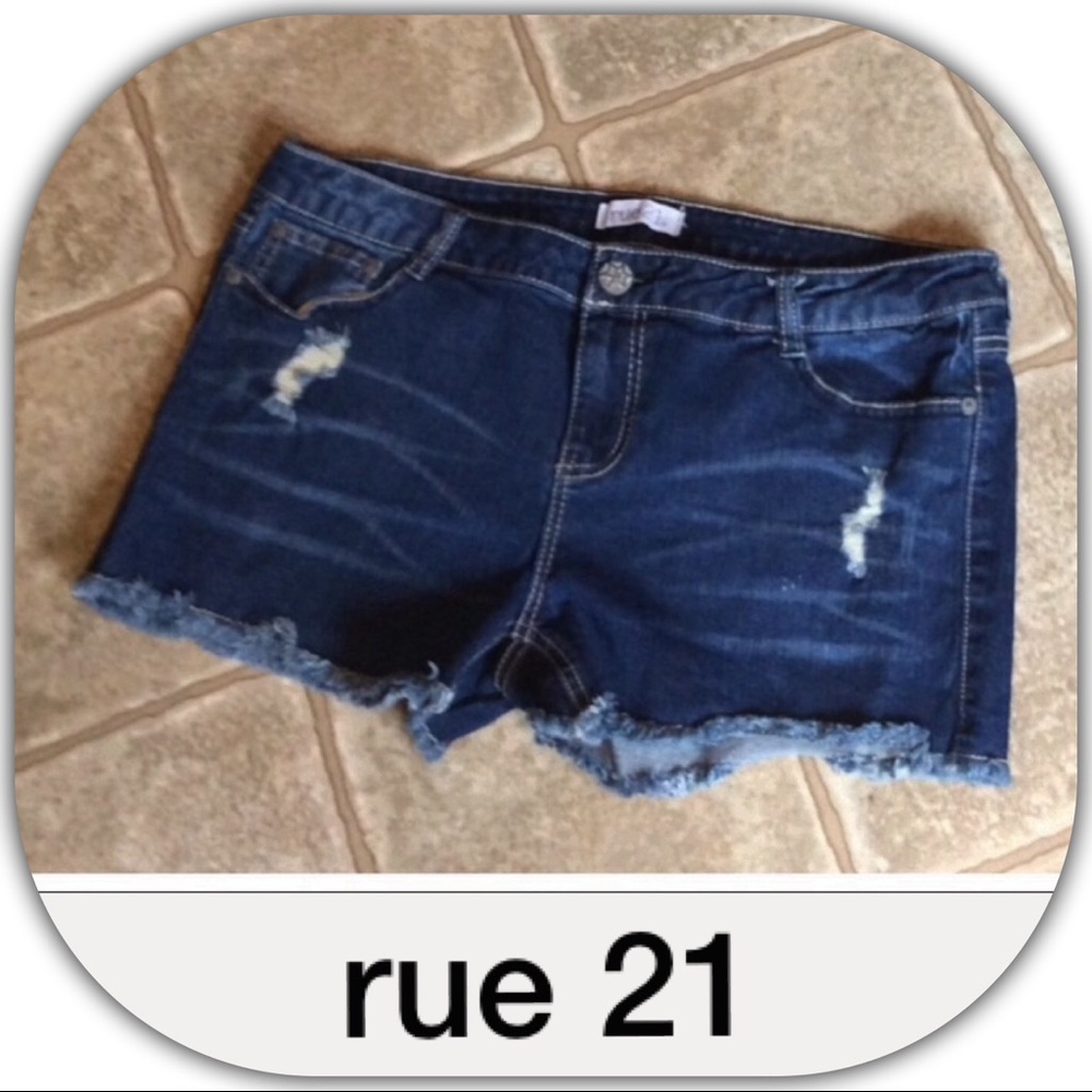 Rue 21 distressed shorts